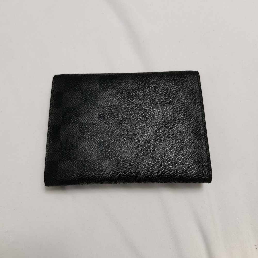 Louis Vuitton Damier Graphite Passport Holder Travel Case Two Snap MI2161 - Picture 8 of 8
